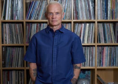 Arriva il primo album solista di Flea dei Red Hot Chili Peppers, “Honora”