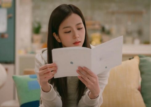 Netflix ha svelato le prime immagini della nuova serie “Boyfriend on Demand” con JISOO