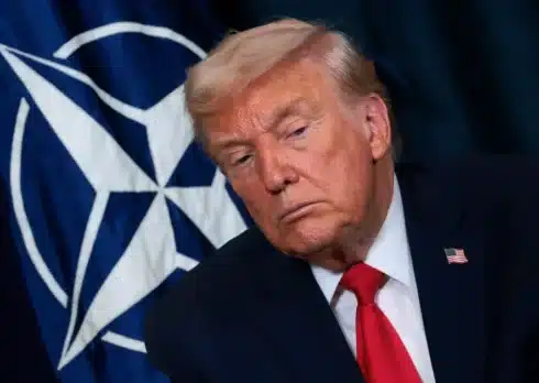 Donald Trump attacca Bad Bunny e i Green Day prima delle esibizioni al Super Bowl: «Sono contro di loro»