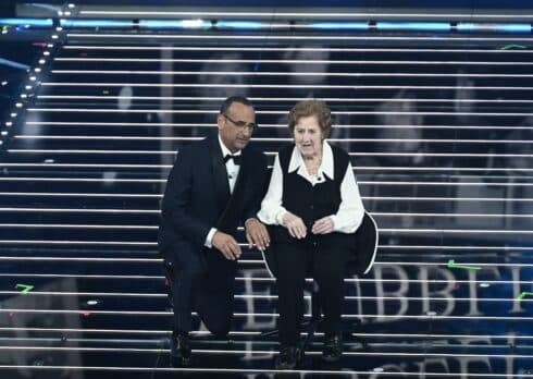 Ascolti in calo per la prima puntata di Sanremo 2026: 9 milioni e mezzo di spettatori