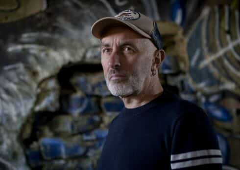 Il lungo viaggio di Yann Tiersen: «La mia musica per concentrarsi, rilassarsi e uscire a lottare per un mondo migliore»