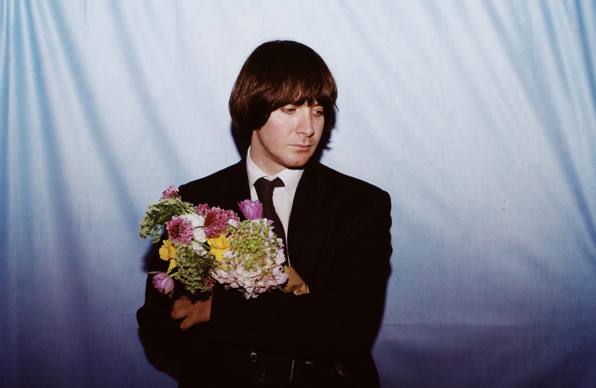 Matteo Alieno ci presenta “stare al mondo”: il track by track