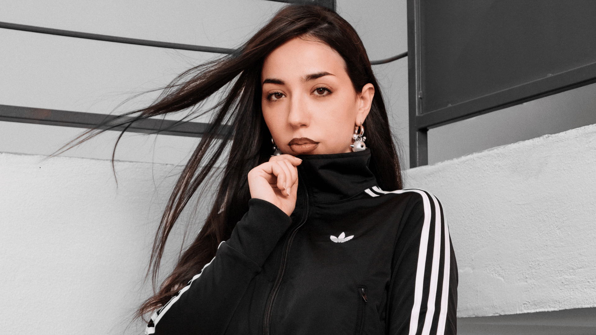 Clamö è qui per prendersi il suo spazio