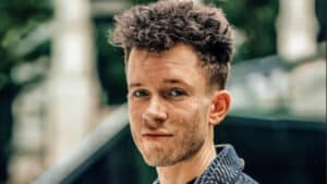 Simon Jaglom - Go It Alone