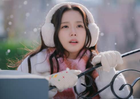 Dal successo delle BLACKPINK al lancio della sua azienda, Jisoo entra nella sua fase più matura