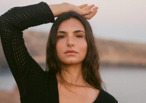 Guarda in anteprima il video di “Paraìso” di Cate Lumina