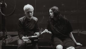 Billie Eilish e James Cameron vanno oltre la terza dimensione e il classico film concerto