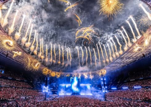 David Guetta a casa sua: allo Stade de France va in scena il trionfo del Monolith Tour