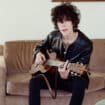 LP anticipa il suo nuovo disco con “Love Is All I Have” e un tour con tappe in Italia