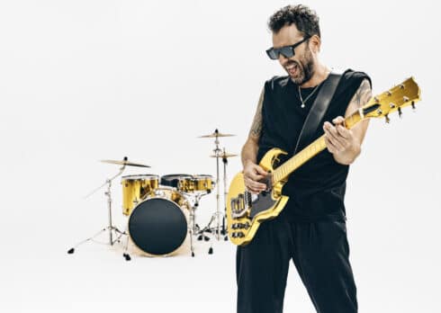 Cesare Cremonini annuncia il suo nuovo album: “Amateur”