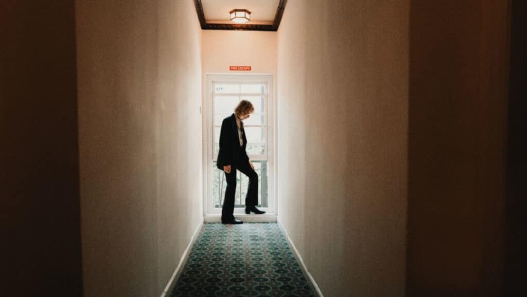 Beck ha fatto (ancora) uno splendido album acustico