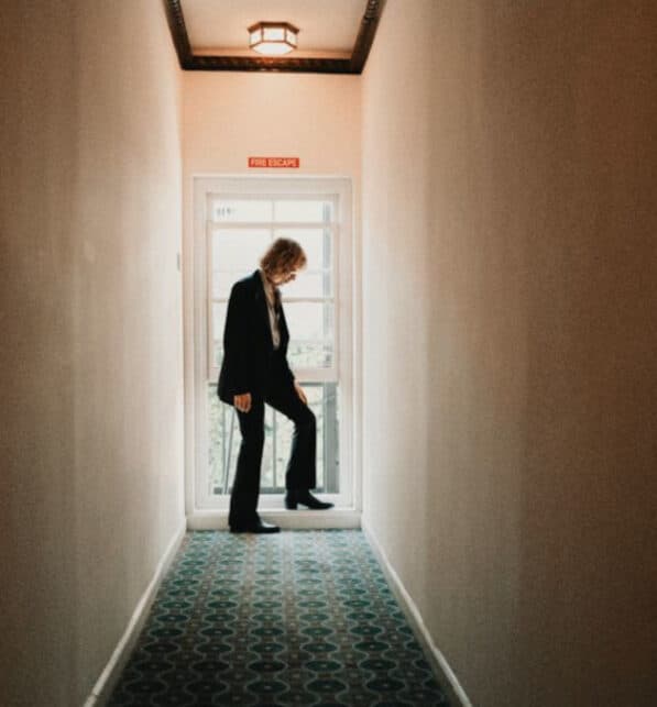 Beck ha fatto (ancora) uno splendido album acustico