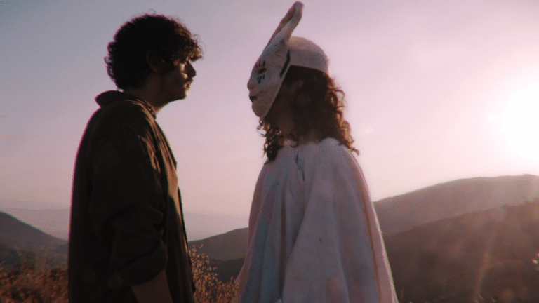 Guarda in anteprima il video di “dio mortale” di Rugo