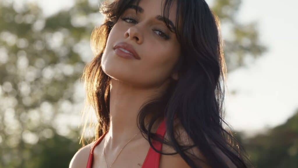 Camila Cabello è la nuova global ambassador di Tommy Hilfiger