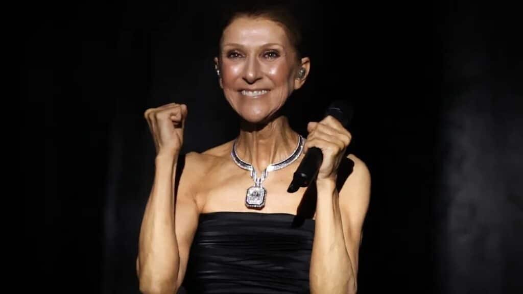 Céline Dion piange di gioia a Parigi: i 9 momenti migliori del suo ritorno