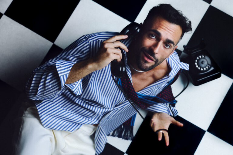 Marco Mengoni diventa direttore creativo di “Allo Sbagliato”
