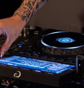 Cosa serve davvero per diventare DJ?
