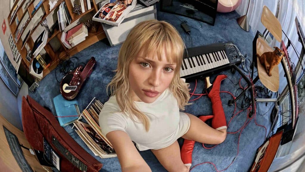 Angèle vuole prendersi il mondo con “Instinct”