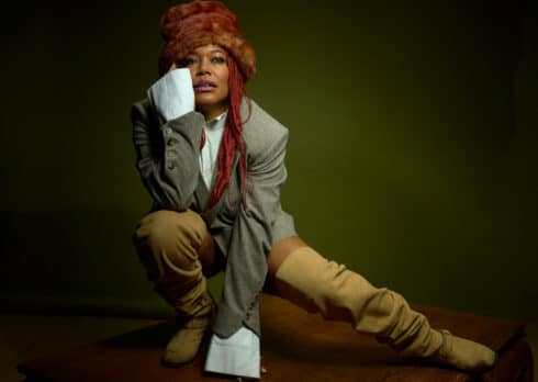 Guarda in anteprima il video di “Another Night (It’s Just)” di China Moses