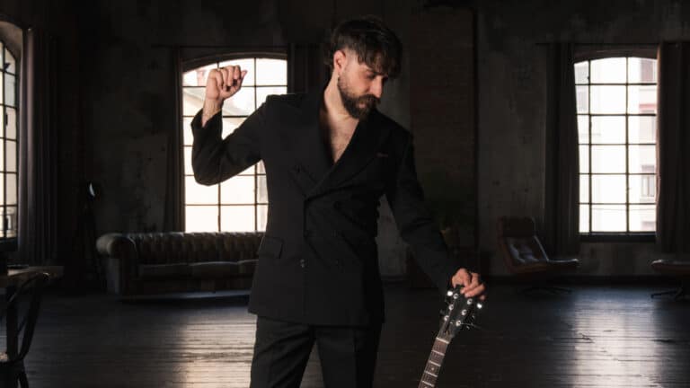 Filippo Graziani: in anteprima il nuovo singolo “Selvaggio” (con videoclip)