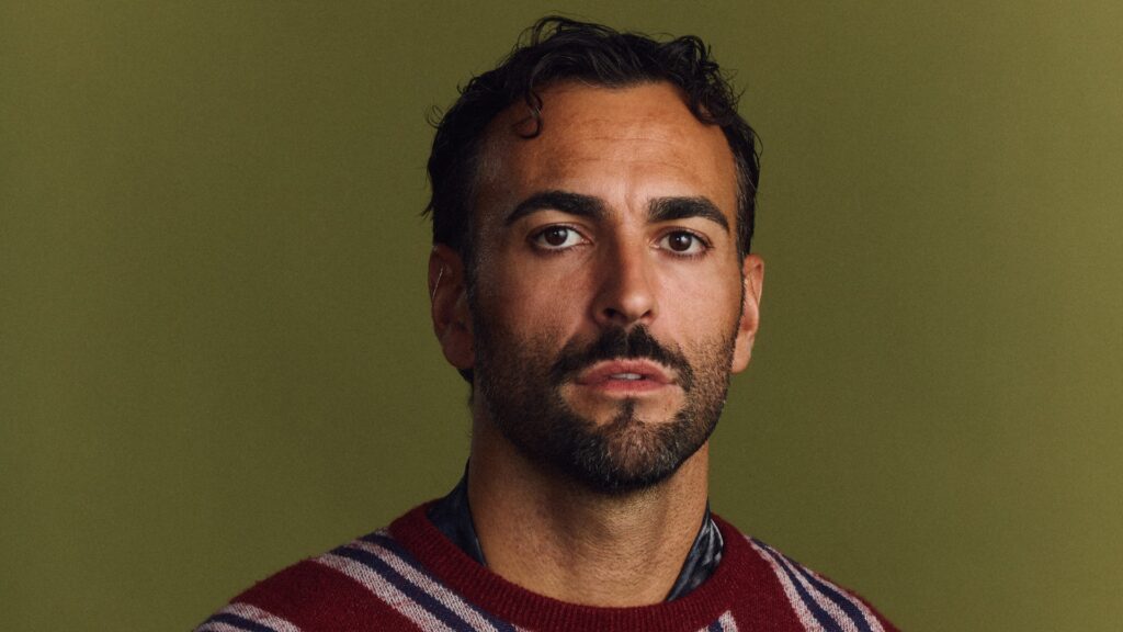 “felice sì, ma tutto sbagliato” è il nuovo album di Marco Mengoni