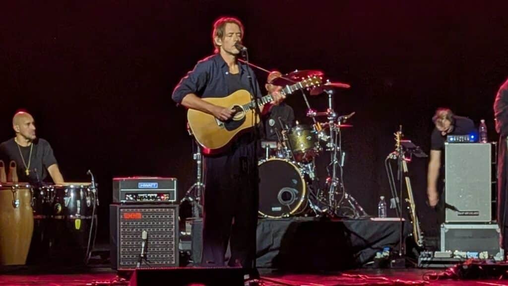 Una sera con Ed O’Brien al Teatro Lirico Giorgio Gaber di Milano