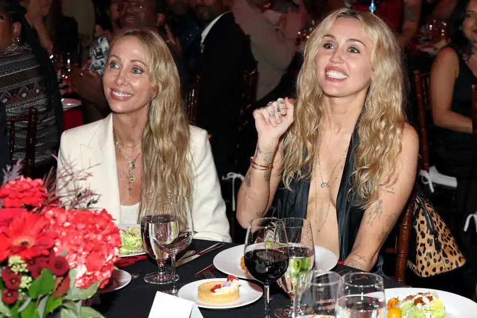 Miley Cyrus racconta il suo impegno filantropico: «C’è ancora molto da fare»