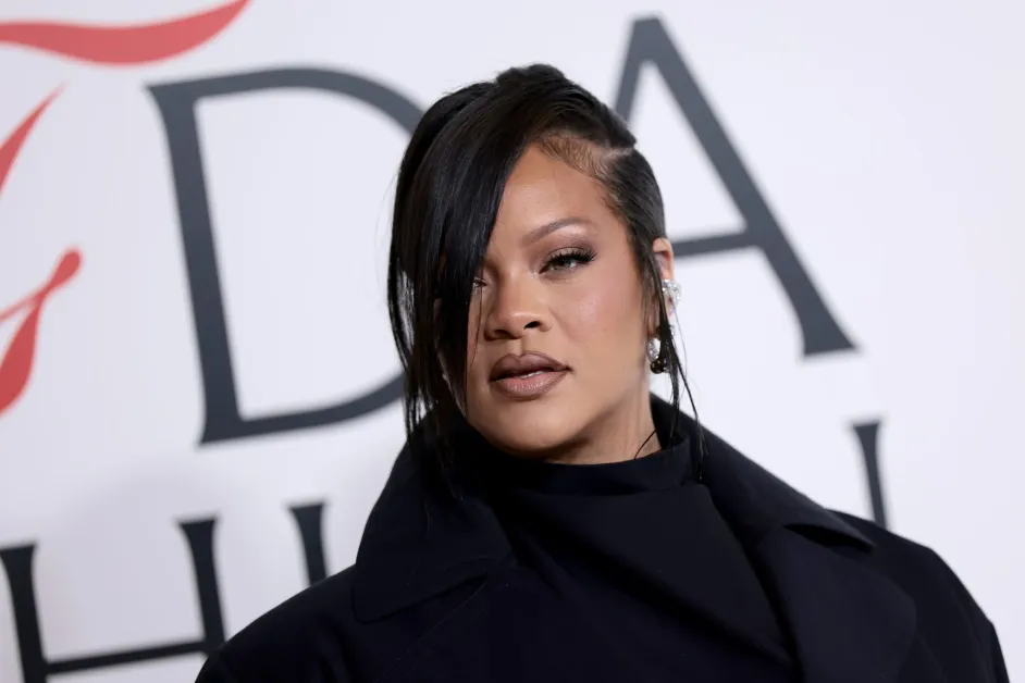 Rihanna ha rivelato di avere più di 170 canzoni inedite