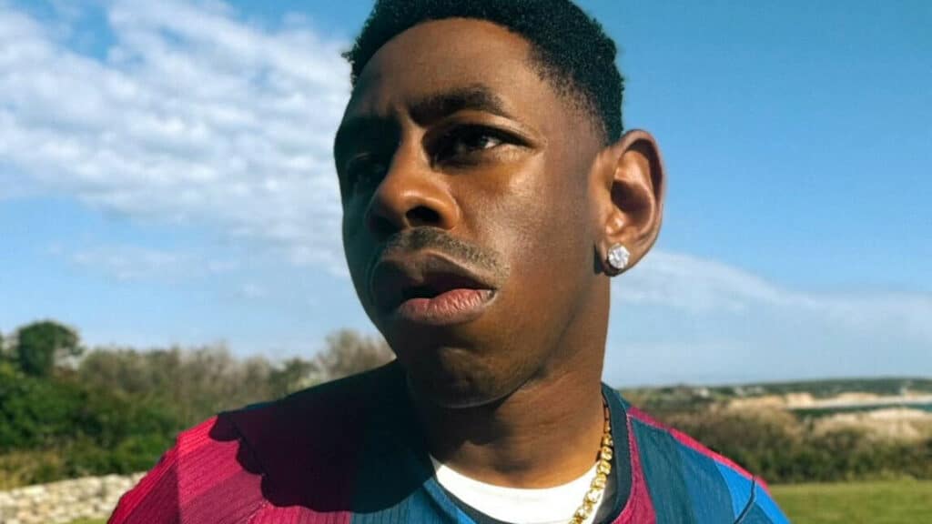 Tyler, The Creator firma la nuova maglia del Barcellona per El Clásico