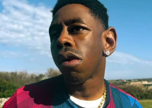 Tyler, The Creator firma la nuova maglia del Barcellona per El Clásico